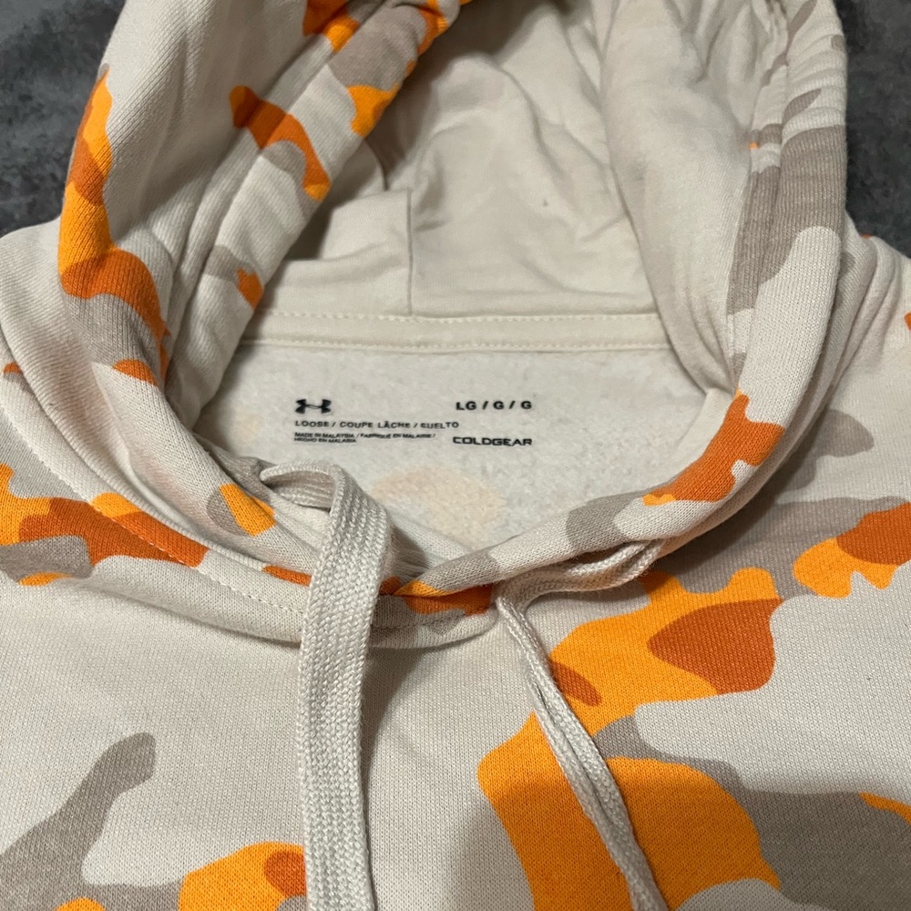 Under Armour Hoodie - Picture 5 of 6